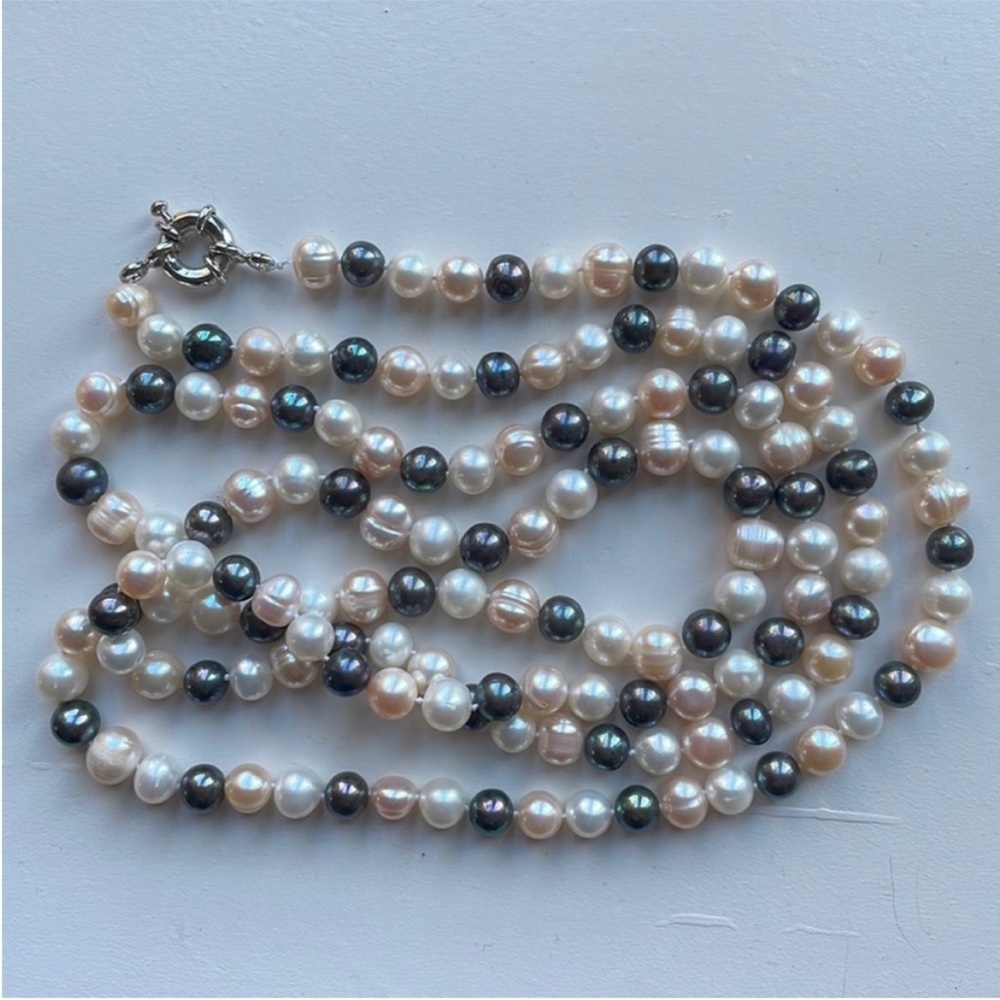 NWT Multicolored Freshwater Pearl necklace